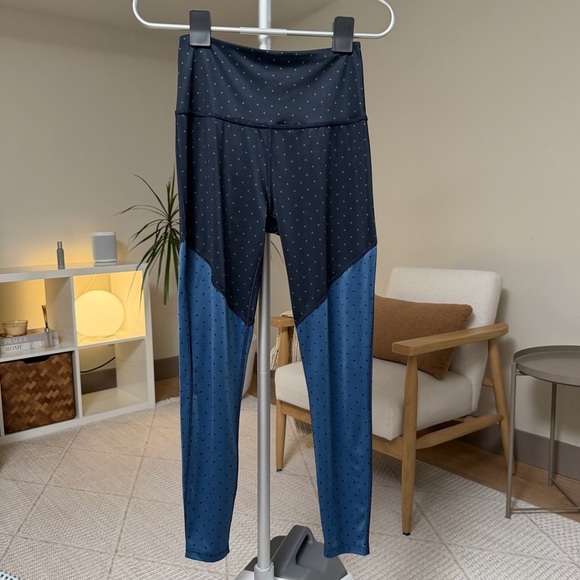 Beyond Yoga Pants - Women’s | Beyond Yoga Lux High Waisted Leggings, Blue Colorblock | Medium